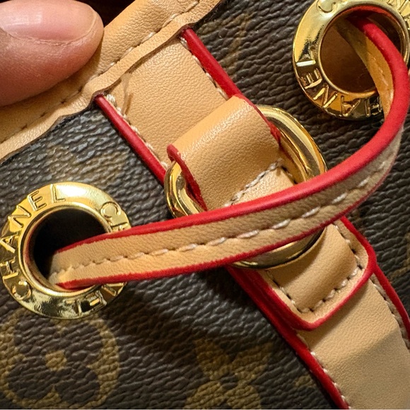 Stylish Drawstring Bucket Bag - Picture 4 of 16